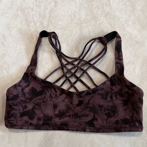 Lululemon Free to Be Bra